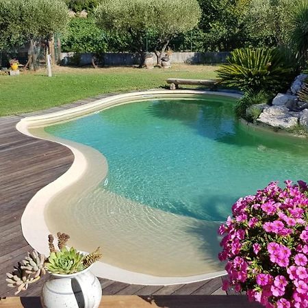 Le Clos Des Vignes Junas Exterior photo